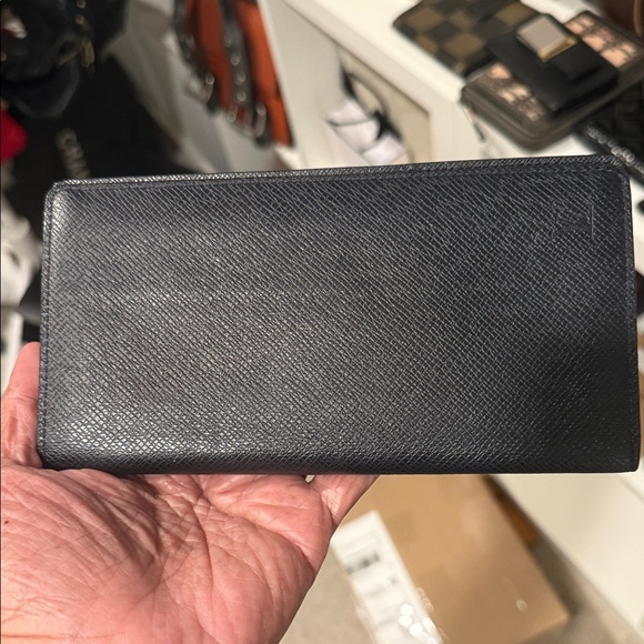 Louis Vuitton Caviar Black Leather Long Wallet - Picture 1 of 3